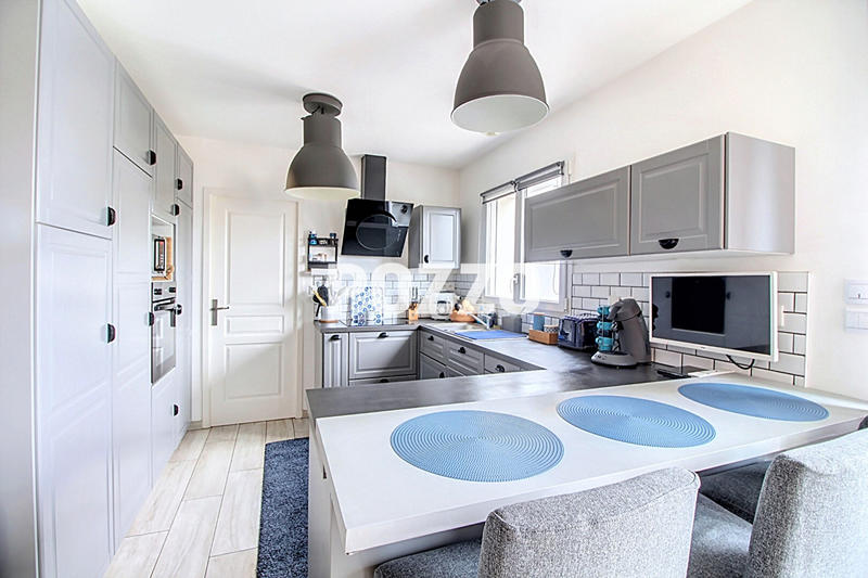 Maison - 177 m² - 5 pièces