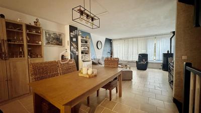 Maison traditionnelle - 98 m² - 5 pièces