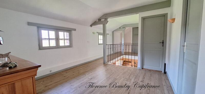 Maison - 182 m² - 6 pièces