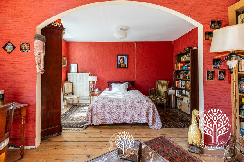 Maison - 435 m² - 16 pièces