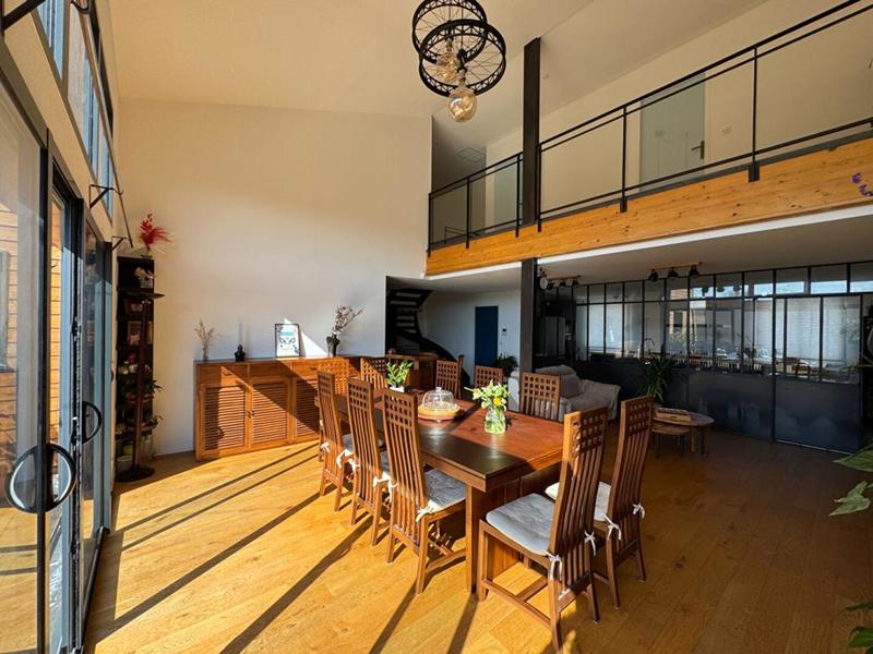 Immeuble - 168 m² - 6 pièces