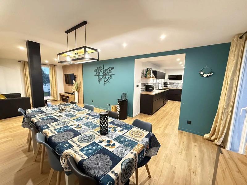 Maison - 140 m² - 5 pièces