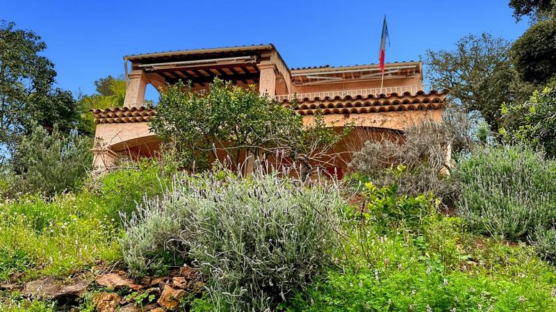 Maison - 114 m² - 5 pièces