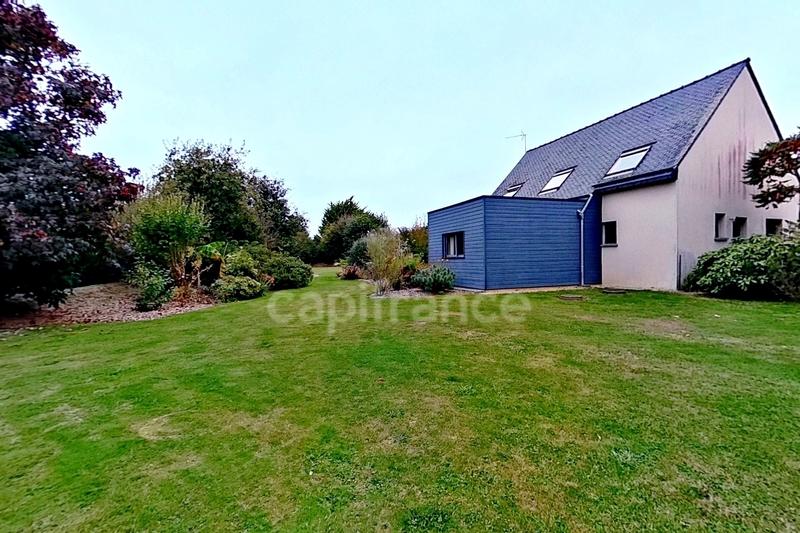 Maison - 246 m² - 10 pièces