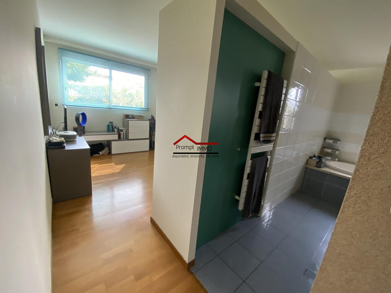 Villa - 250 m² - 6 pièces