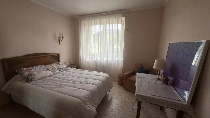 Maison - 98 m² - 5 pièces