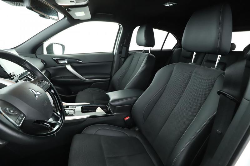 Mitsubishi Eclipse Cross 2.4 Mivec Phev Twin Motor Business 4wd 188 ch