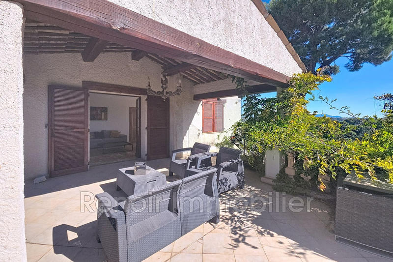 Appartement - 93 m² - 3 pièces