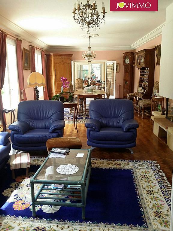 Maison - 309 m² - 11 pièces