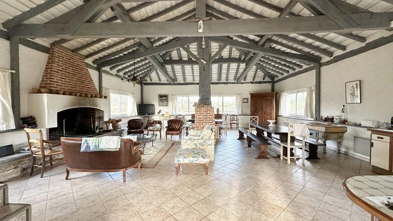 Propriété - 200 m² - 7 pièces