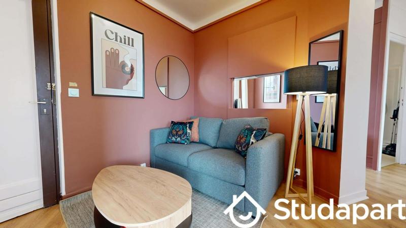 Chambre - 11 m² - 1 pièce