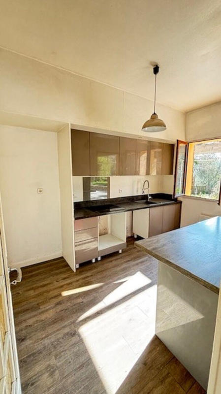 Maison - 80 m² - 5 pièces