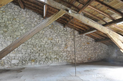 Parking / Garage - 56 m²