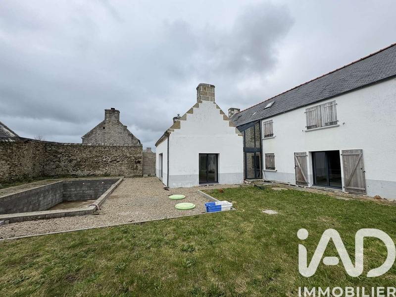 Maison - 200 m² - 6 pièces