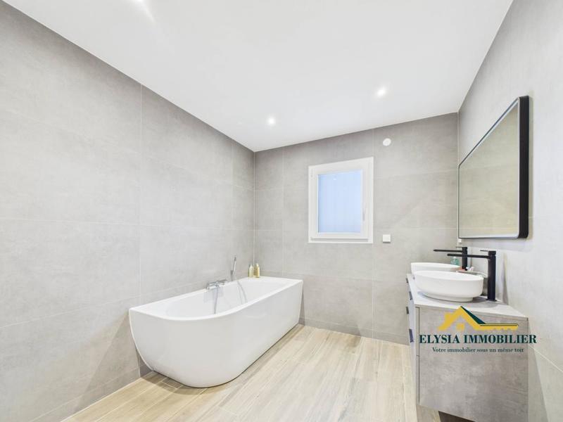 Maison - 160 m² - 6 pièces