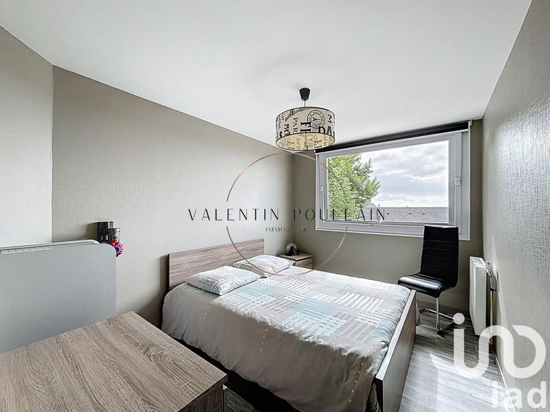 Maison - 181 m² - 7 pièces