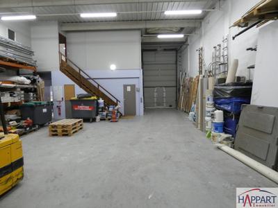 Entrepôt - 340 m²