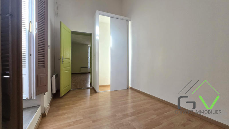 Appartement - 95 m² - 5 pièces