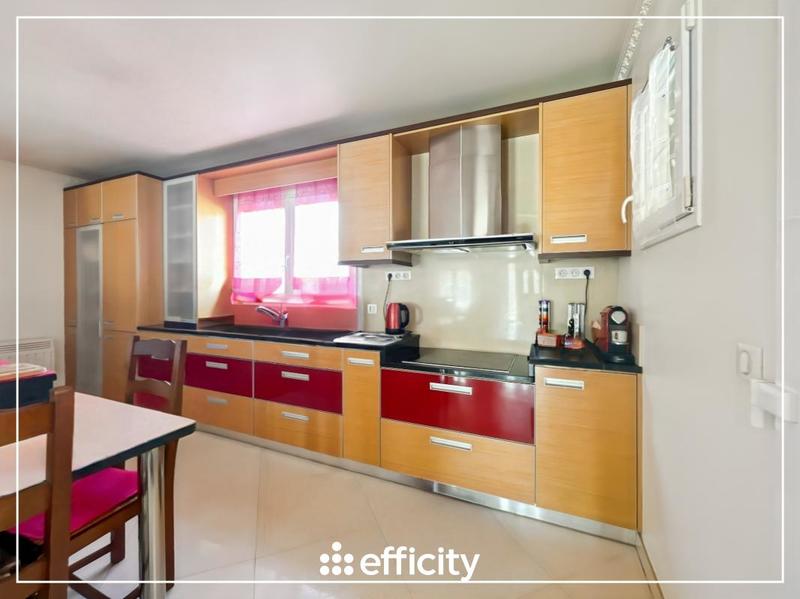 Maison - 110 m² - 4 pièces