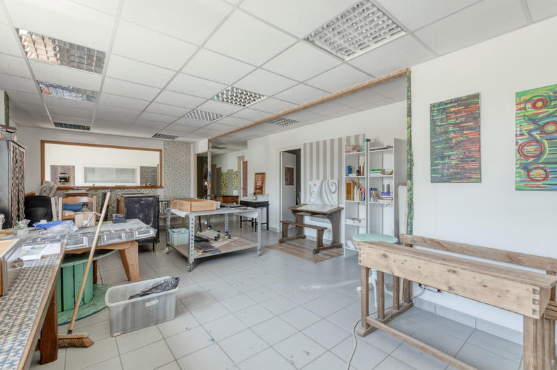 Local commercial - 460 m² - 2 pièces