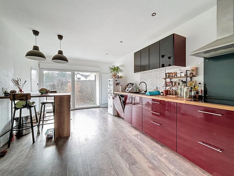 Maison - 121 m² - 5 pièces