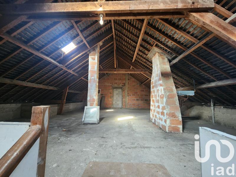 Maison - 230 m² - 12 pièces