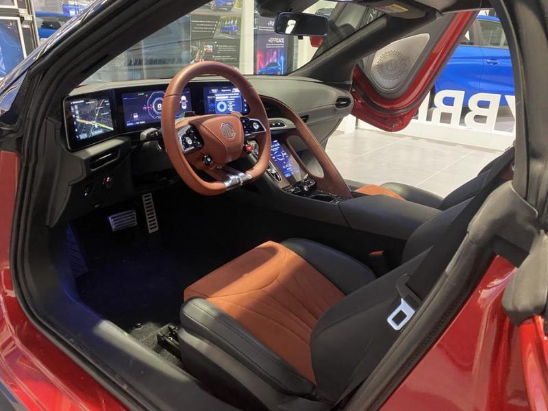 Mg cyberster 77kwh - 375 kw 4wd