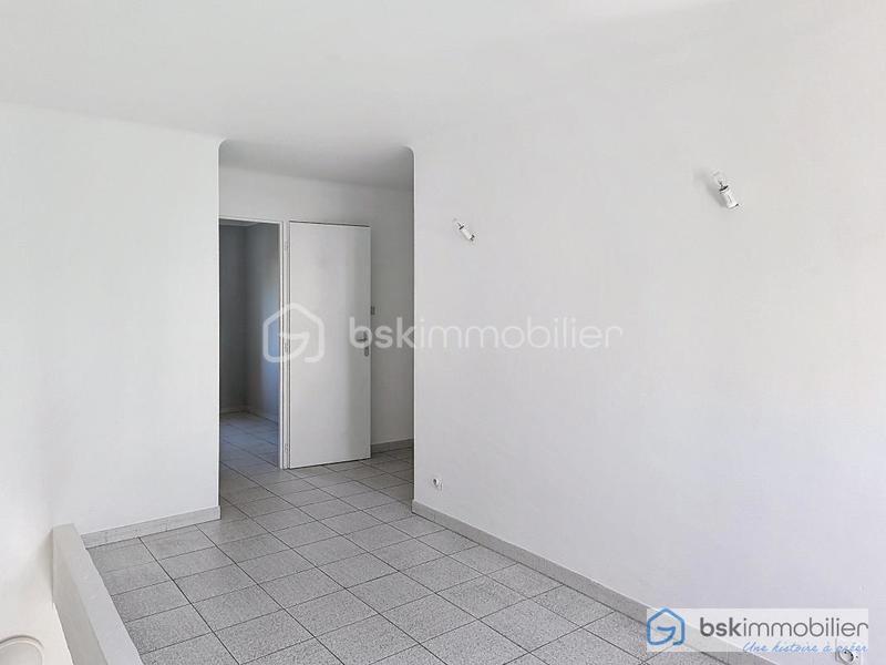 Maison - 174 m² - 7 pièces