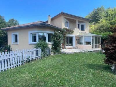 Villa - 168 m² - 6 pièces