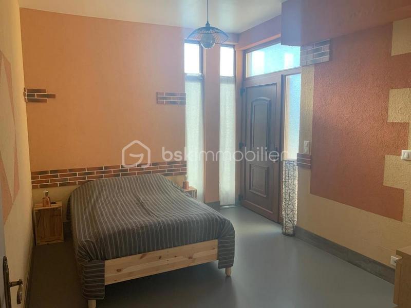 Propriété - 284 m² - 10 pièces