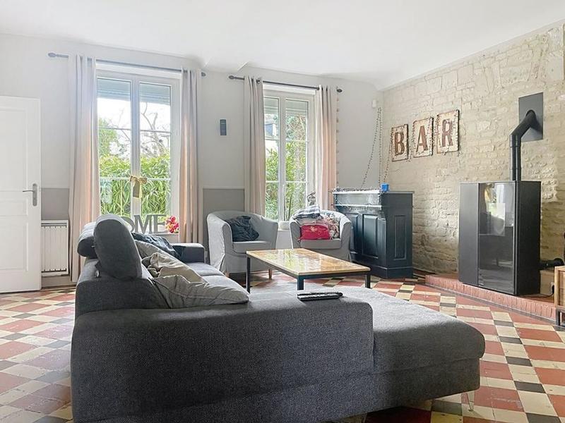 Maison en pierre - 155 m² - 7 pièces