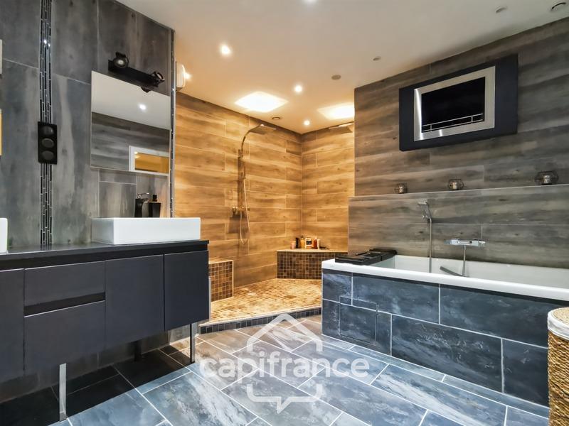 Maison de village - 201 m² - 10 pièces