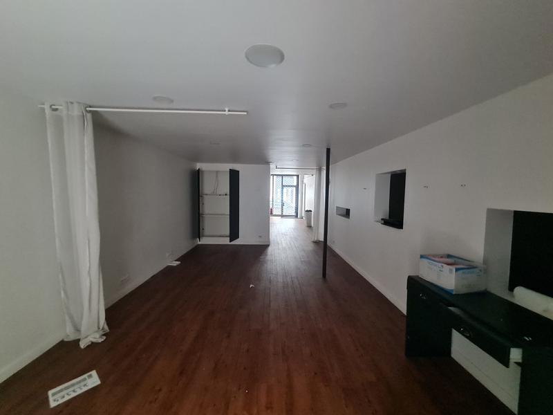 Local commercial - 136 m²