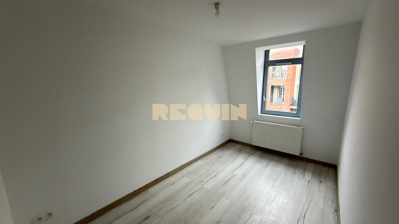 Appartement - 64 m² - 5 pièces