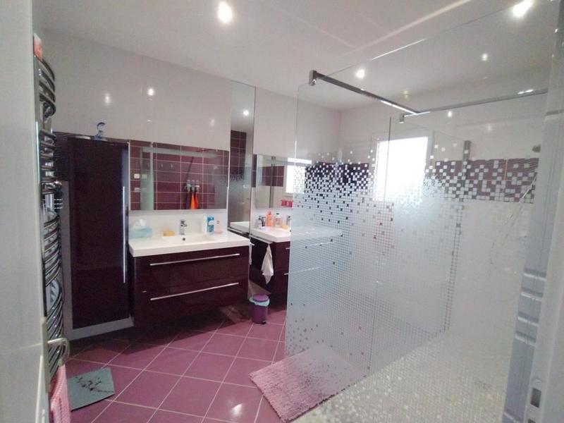 Maison - 185 m² - 6 pièces