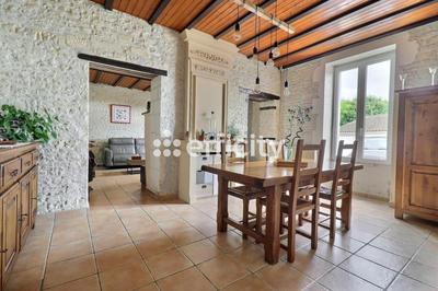 Maison - 170 m² - 6 pièces