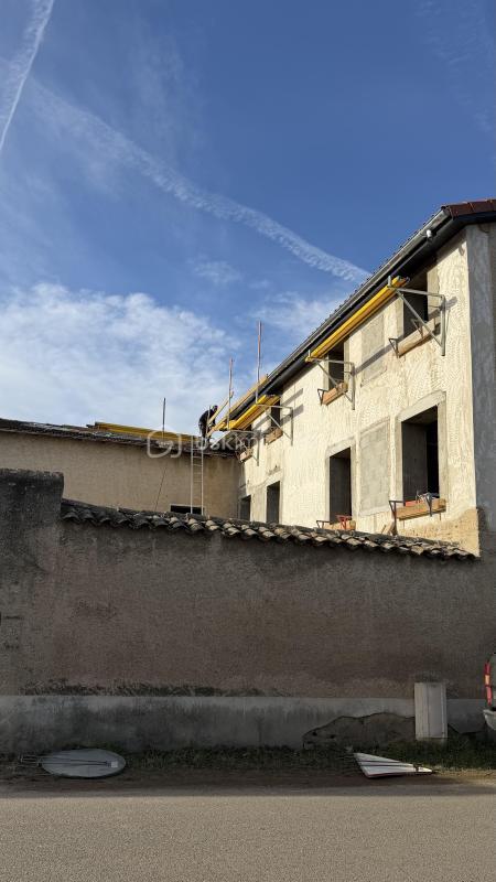 Maison - 99 m² - 5 pièces