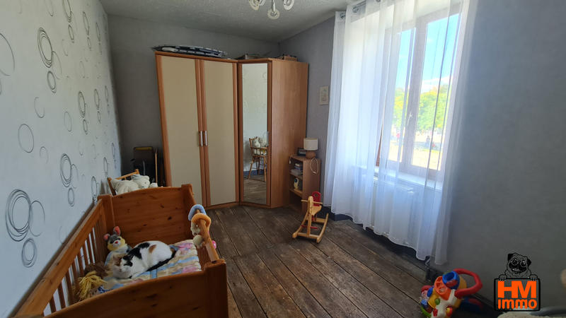 Maison - 235 m² - 8 pièces