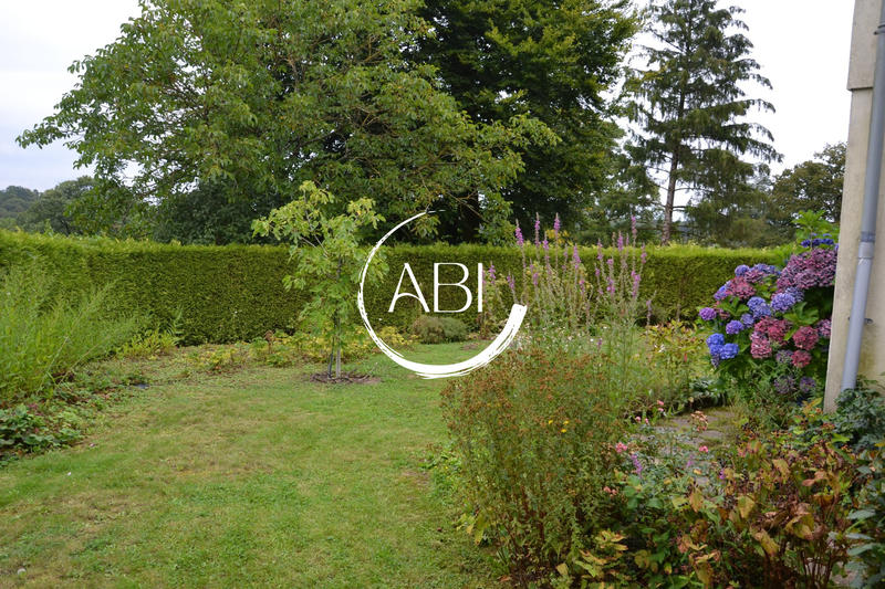 Maison traditionnelle - 164 m² - 6 pièces