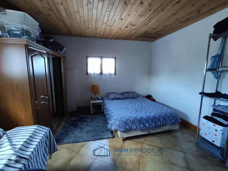 Propriété - 89 m² - 4 pièces