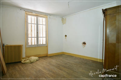 Maison - 320 m² - 9 pièces