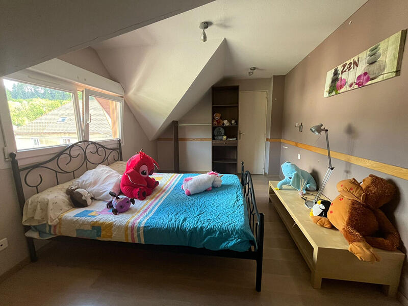 Maison - 950 m² - 10 pièces