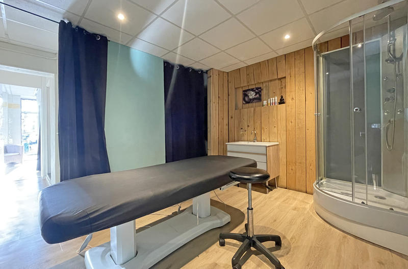 Fonds de commerce - Magasins - 41 m²