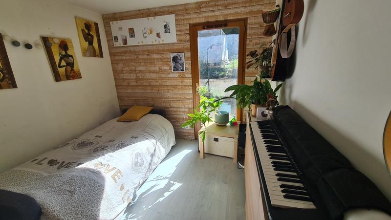 Maison - 75 m² - 5 pièces