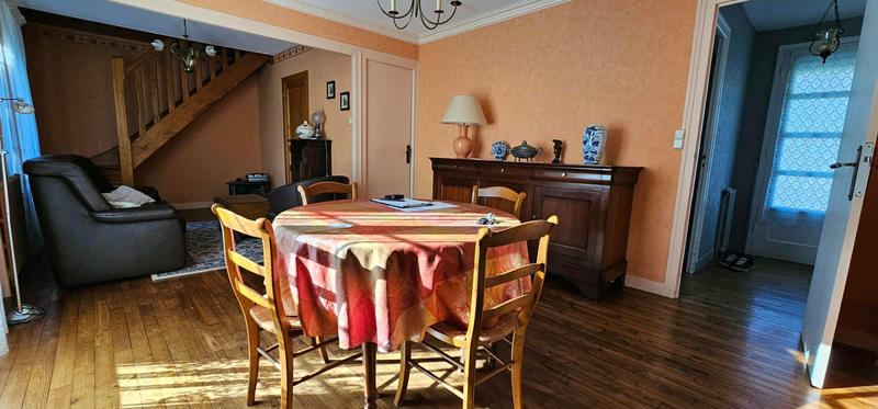 Maison - 100 m² - 5 pièces