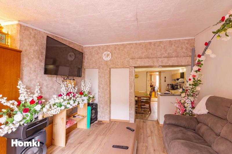 Maison - 140 m² - 9 pièces