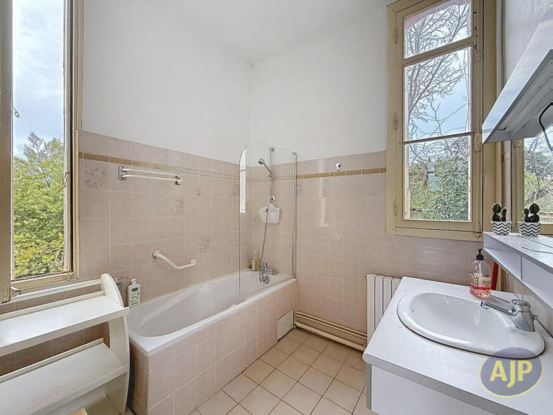 Appartement - 88 m² - 3 pièces