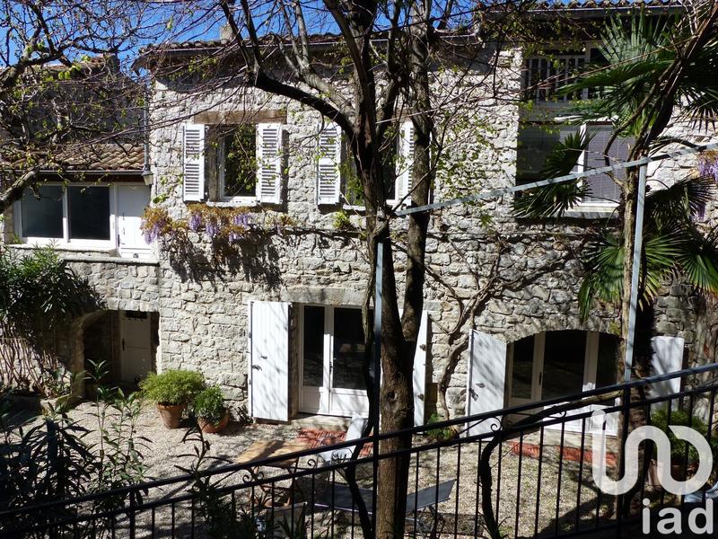 Maison - 166 m² - 10 pièces