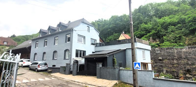 Propriété - 310 m² - 12 pièces