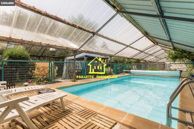 Maison ancienne - 210 m² - 5 pièces